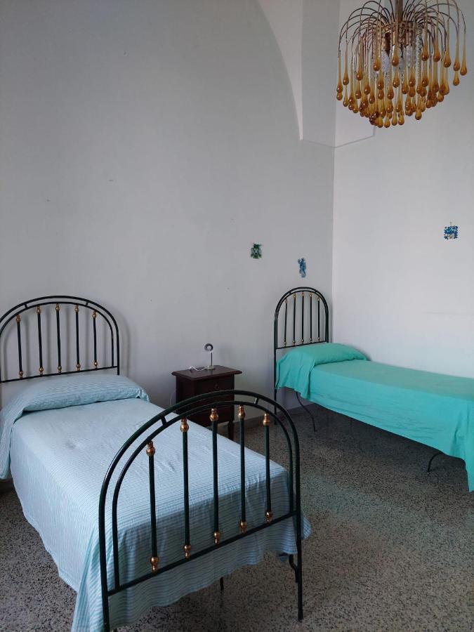 Villa Nel Salento - Ampie Camere E Giardino, Fino A 9 Persone Barbarano del Capo Exterior foto