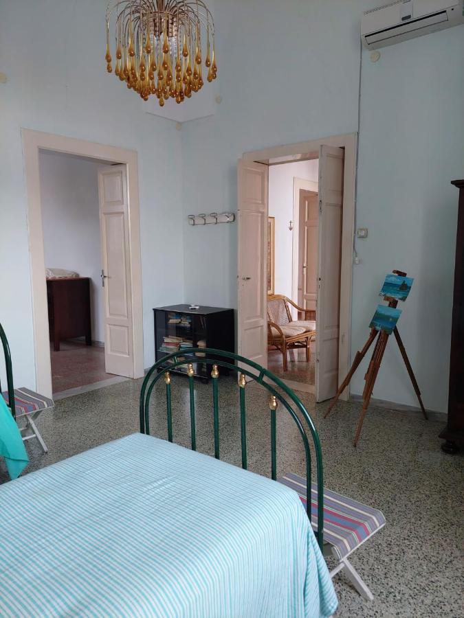 Villa Nel Salento - Ampie Camere E Giardino, Fino A 9 Persone Barbarano del Capo Exterior foto
